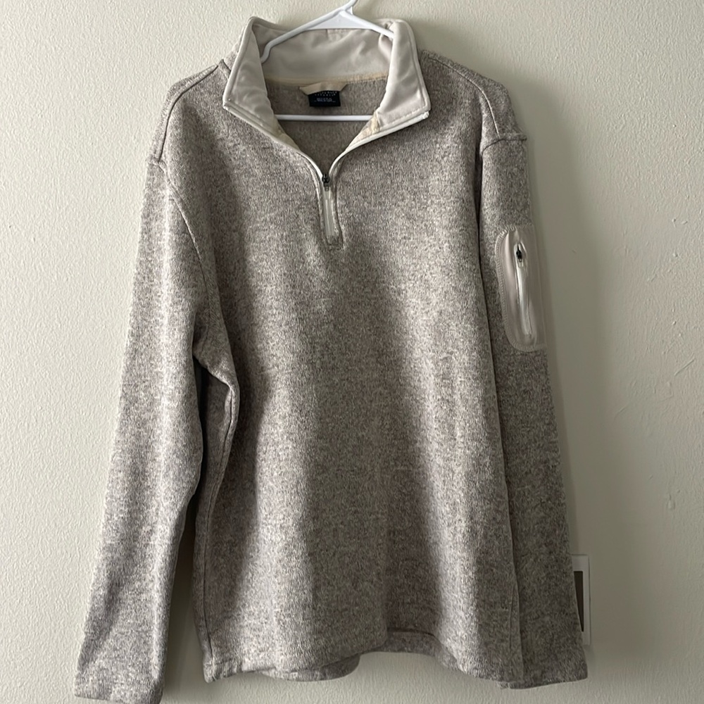 unisex cream pull over XL